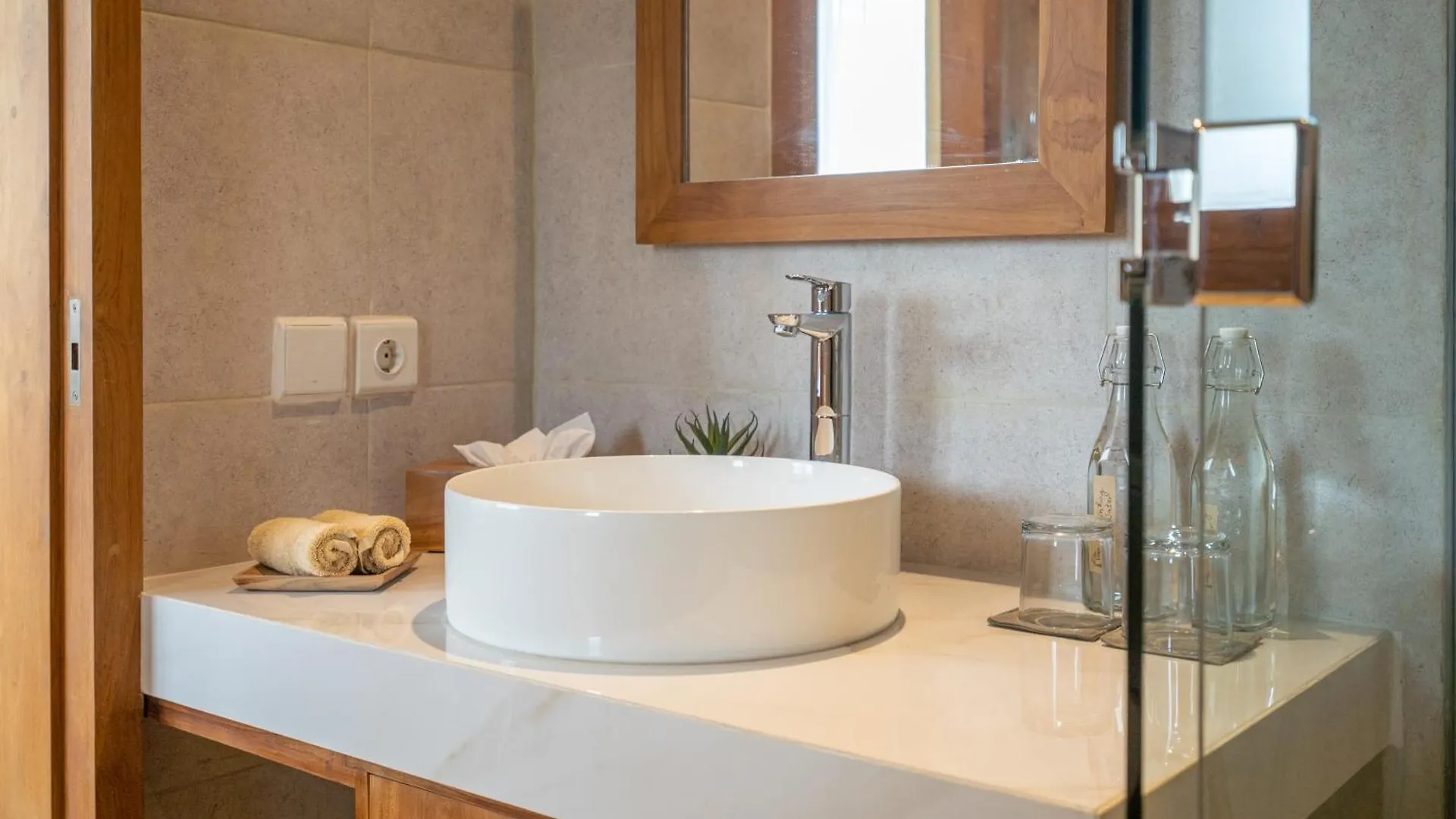 The Vinaya Boutique Hotel Ubud  3*, Ubud (Bali) Indonesia